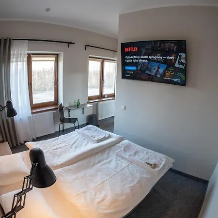 Hostel Krotoszynska 28 *