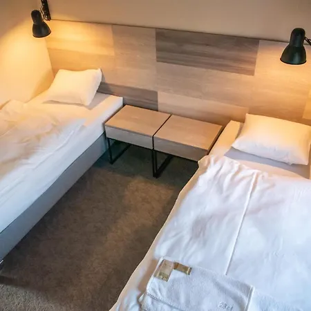 אכסניה Krotoszynska 28 *