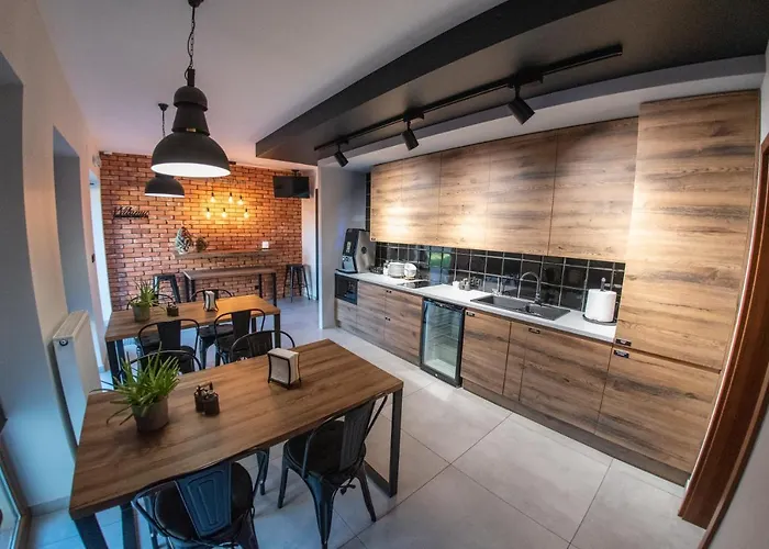 Krotoszynska 28 Hostel Kozmin