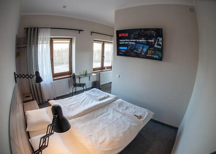 Hostel Krotoszynska 28 *