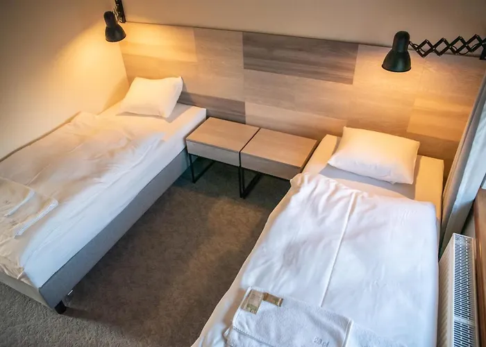 Hostel Krotoszynska 28 *