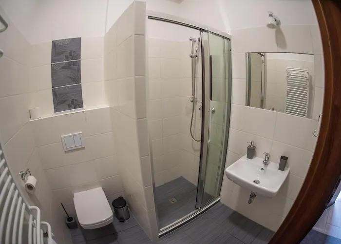 Hostel Krotoszynska 28 *